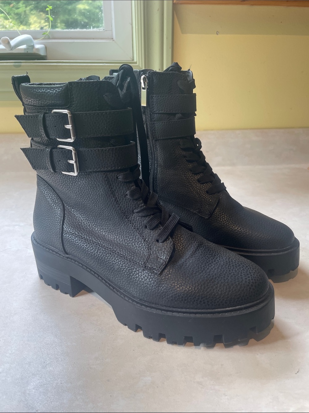 Design Lab Women's Black Combat Ankle Boots with Buckle Straps Size 8